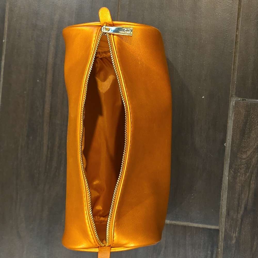 Chantecaille Cosmetics Pouch NWOT - Picture 4 of 7